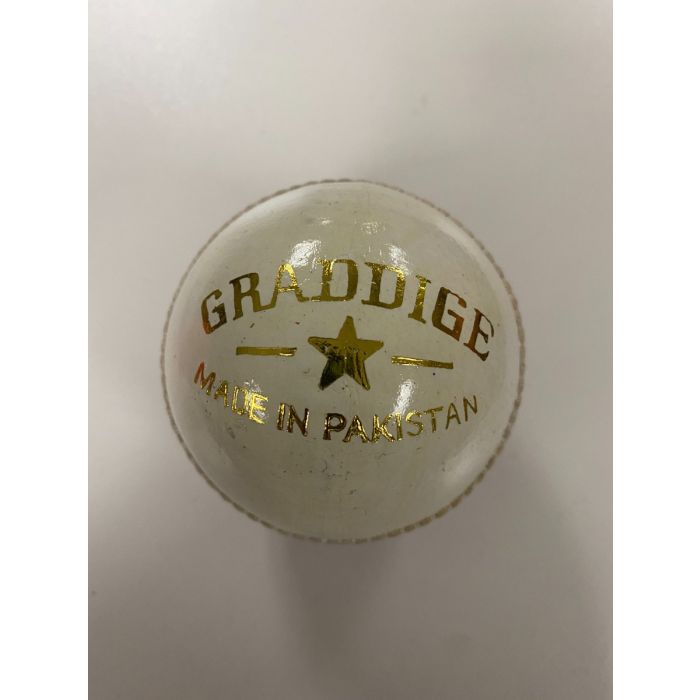 Graddige cricket Balls